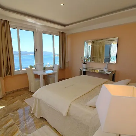 Pansion Antonio 4*