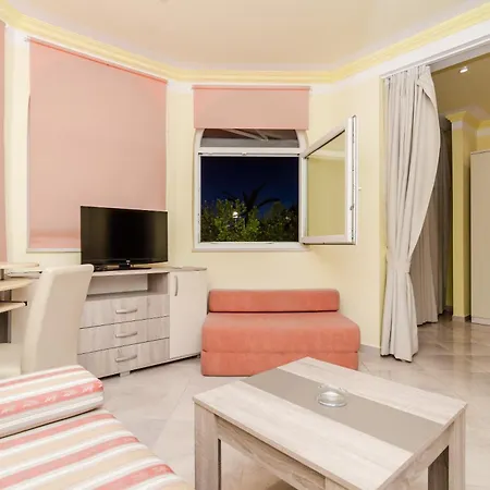 Pansion Antonio Hotel