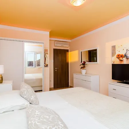 Hotel Pansion Antonio 4*