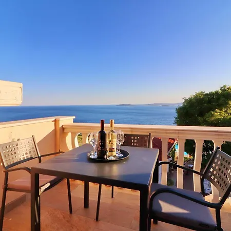 Pansion Antonio Hotel