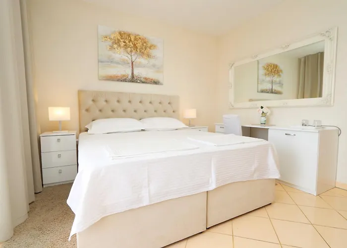 Pansion Antonio Hotel